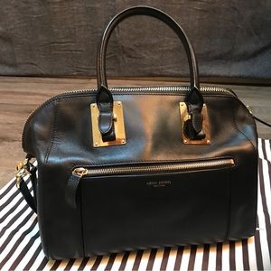 🎄FLASH SALE-HURRY!🎄 - Henri Bendel Whitney Satchel / Purse / Bag